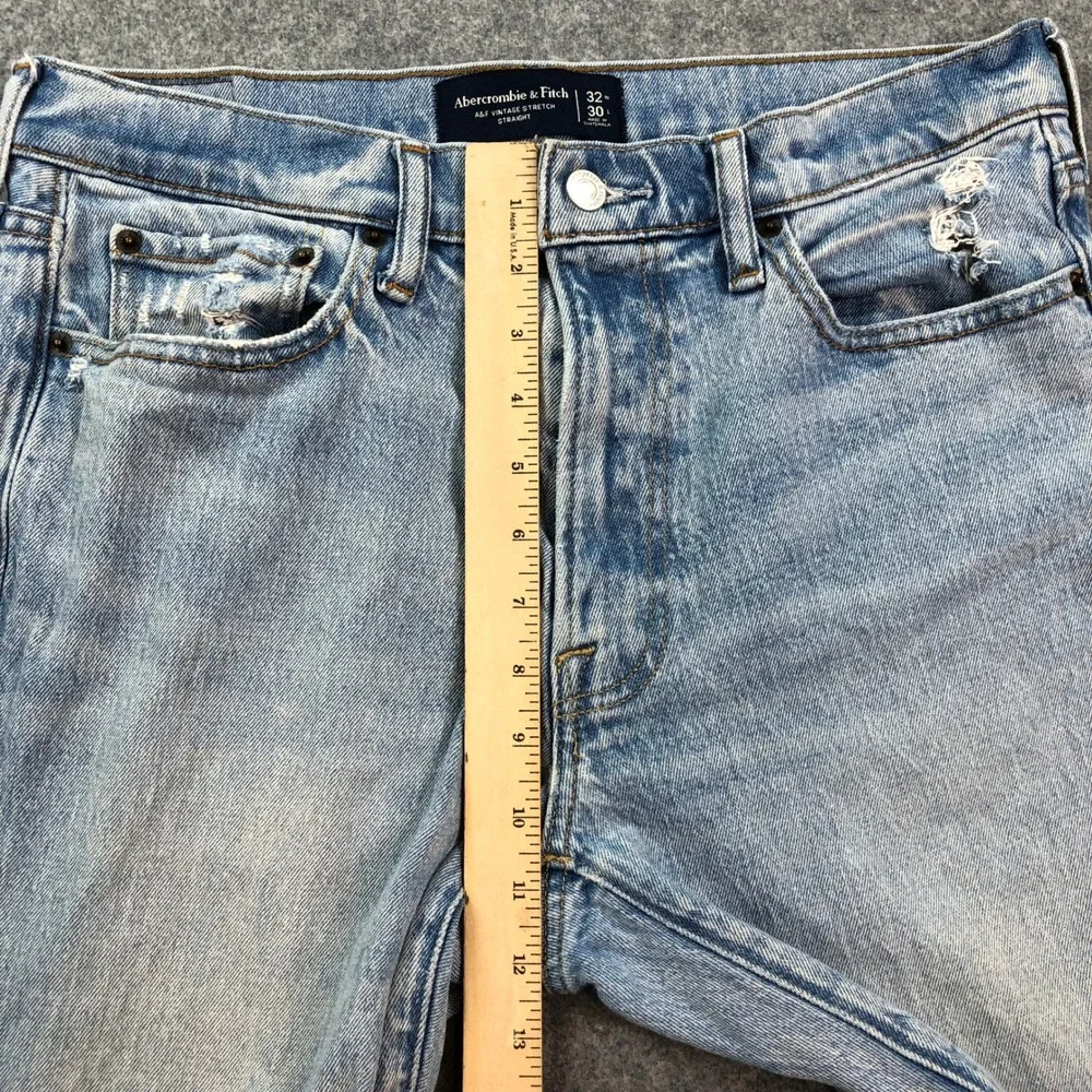 Abercrombie and Fitch Vintage Straight Mens Jeans 32x30 (fits 34x29) Light Wash